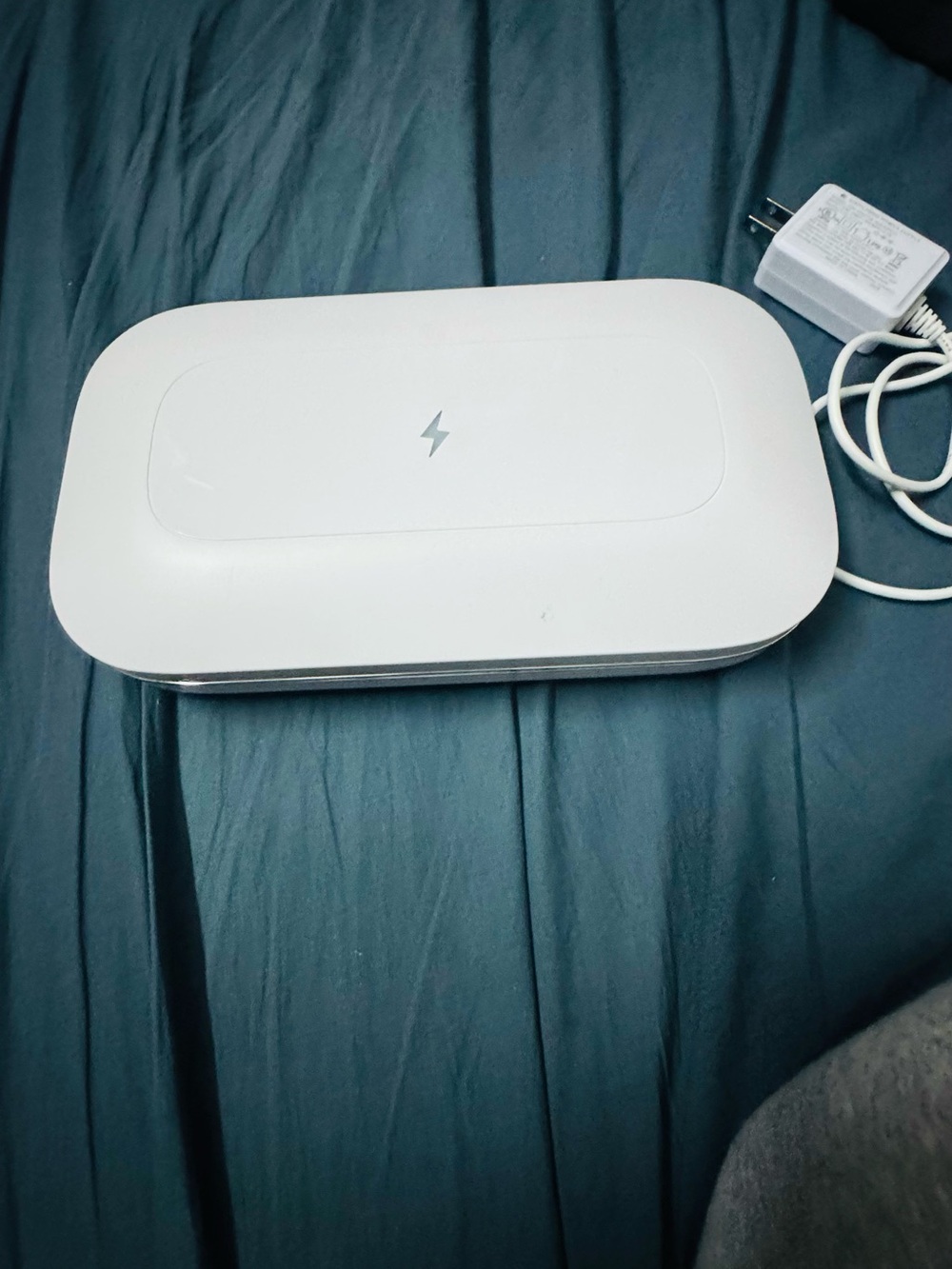 White Wireless Router - Compact Home Wi‑Fi Access Point - Picture 2 of 5